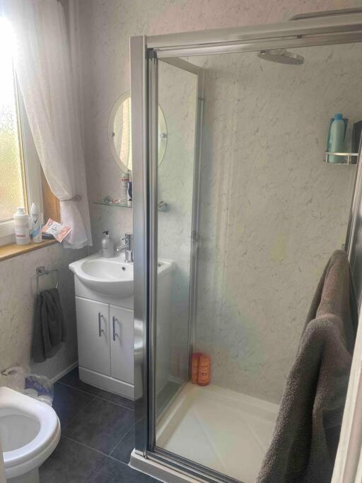 Lovely 2 Bedroom With Private Garden Единбург Екстериор снимка